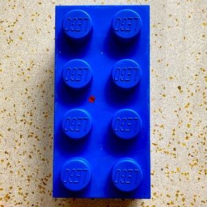 Lego box with 11.5 lbs of Lego inside